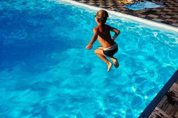 Este sábado abren las piscinas de verano de El Juncal y el Parque O