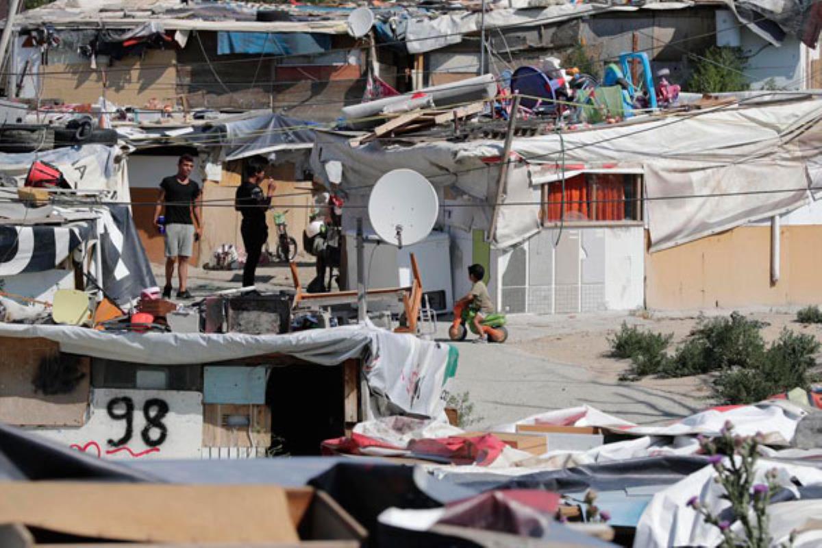 Esta mañana Manuela Carmena y Ángel Garrido han visitado el poblado chabolista y se han comprometido a comenzar los trabajos de desmantelación