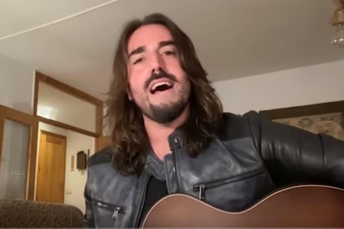 Una ola de citas con cientos de artistas copa las redes sociales para afrontar el aislamiento sin perder la sonrisa