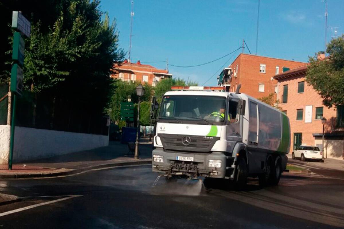 La concejalía de Medio Ambiente junto con la empresa Urbasur se encargarán de la limpieza viaria