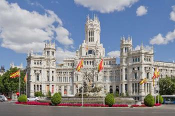 El Ayuntamiento de Madrid suspenderá la actividad de los centros municipales durante 15 días