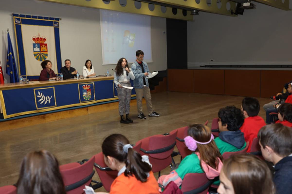 El Ayuntamiento de Fuenlabrada acoge ‘Cortos para no cortar los Derechos Humanos’