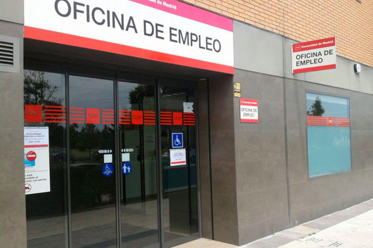 La localidad cierra el año con un mayor número de mujeres paradas (2.596) que hombres (1.816)