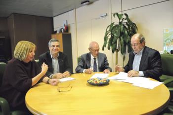 Los voluntarios de esta ONG trabajan en proyectos que favorecen la convivencia intercultural, ofrecen alternativas lúdico-formativas y en la Casa de Acogida para Víctimas de Violencia de Género, entre