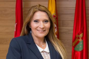 La portavoz, Mónica Cobo, critica "la falta de esfuerzos y de capacidad de negociación del gobierno municipal para consensuar unas normas que rijan el Pleno"