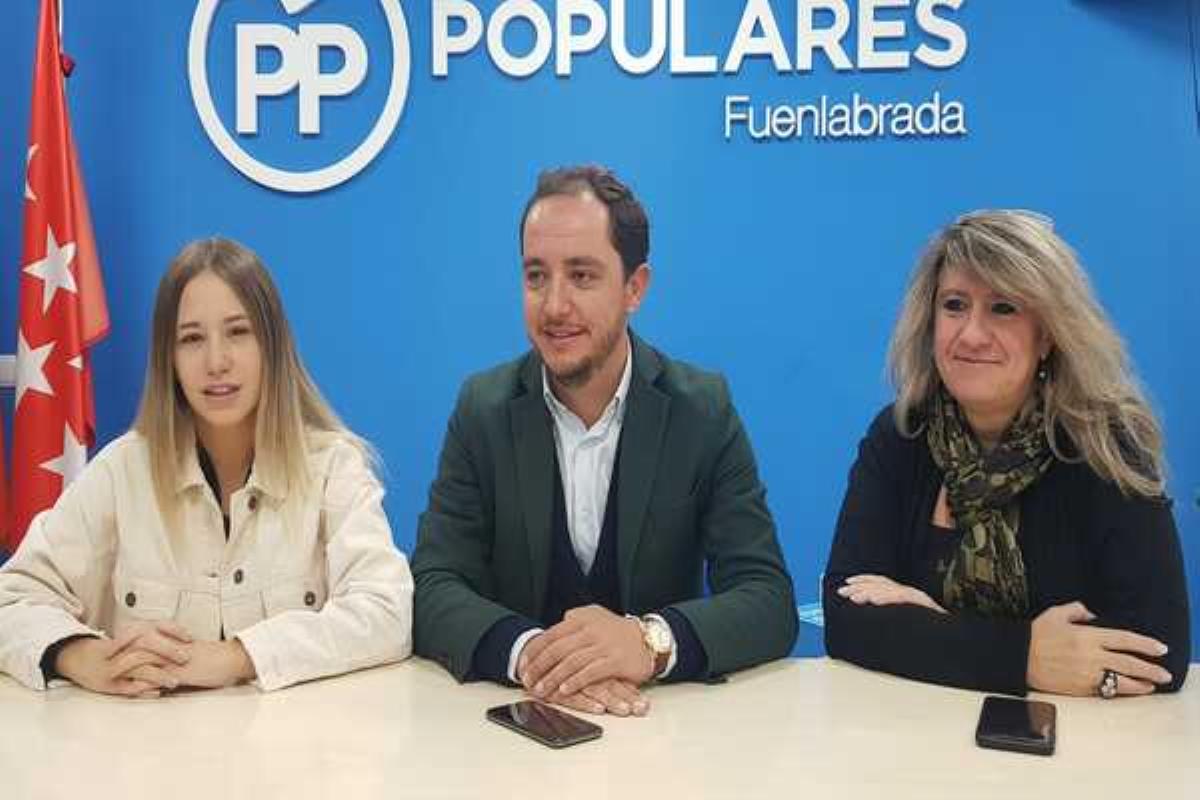 Sergio López valora los resultados electorales en la sede del PP en Fuenlabrada