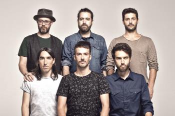 Hablamos con Guille Galván, guitarra y compositor de los aclamados Vetusta Morla, que cerrarán su gira 