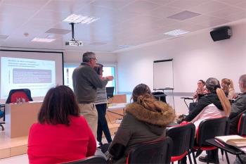 El Ayuntamiento junto a la ONG Energía Sin Fronteras organizan un taller para enseñar a las familias a reducir el gasto energético 
