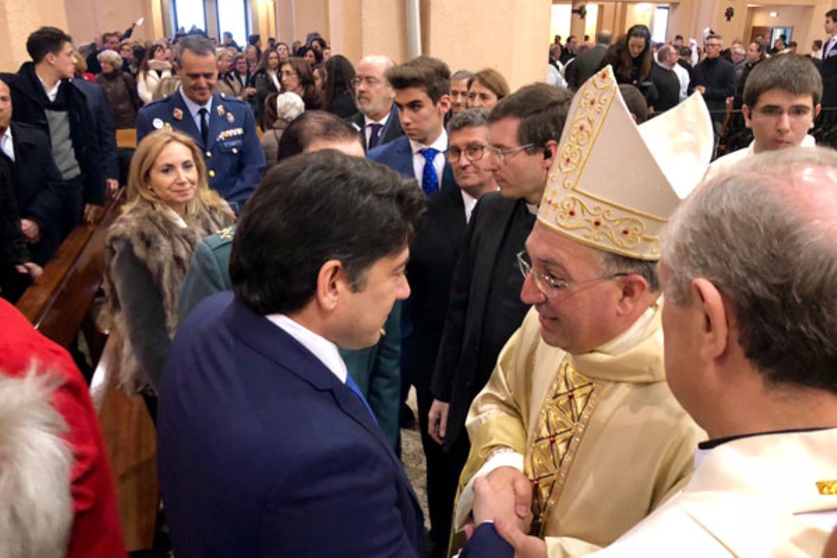 El Santuario del Sagrado Corazón, situado en el Cerro de los Ángeles de Getafe, acogió este acto en el que estuvo presente el alcalde de Alcorcón