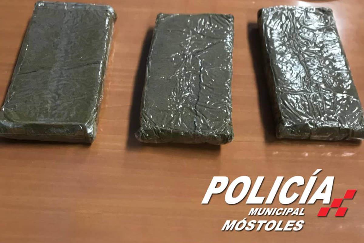 La Policía Municipal de Móstoles ha interceptado al individuo, que también ha sido denunciado por incumplir el confimamiento