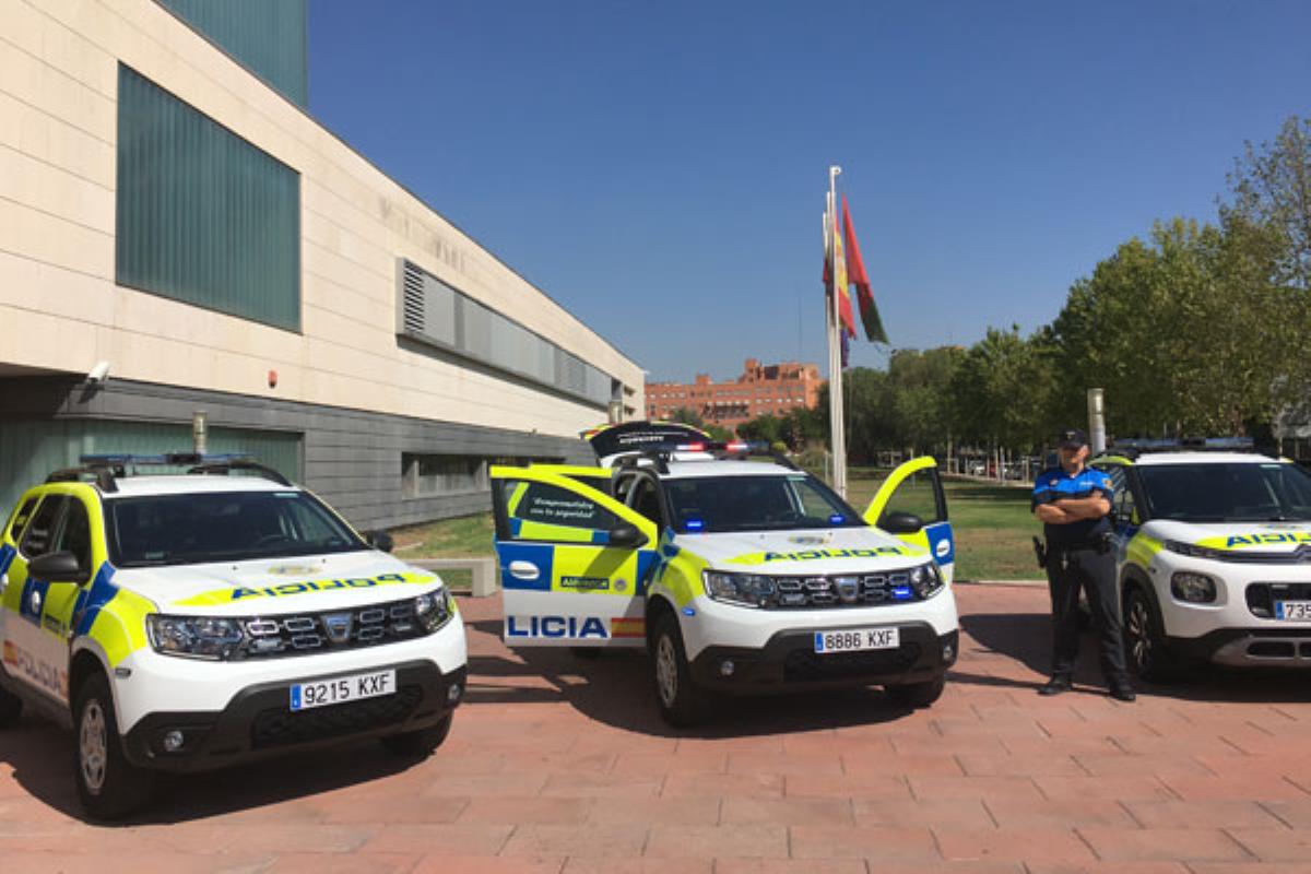 Los agentes de la Policía local detuvieron al individuo por un presunto caso de violencia de género