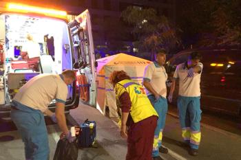 Los detenidos discutieron con el joven, de 21 años, antes de golpearle la cabeza con una barra de hierro y asestarle hasta dos puñaladas