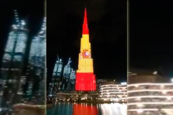 El edificio más alto del mundo se tiñe con los colores de nuestra bandera como muestra de apoyo