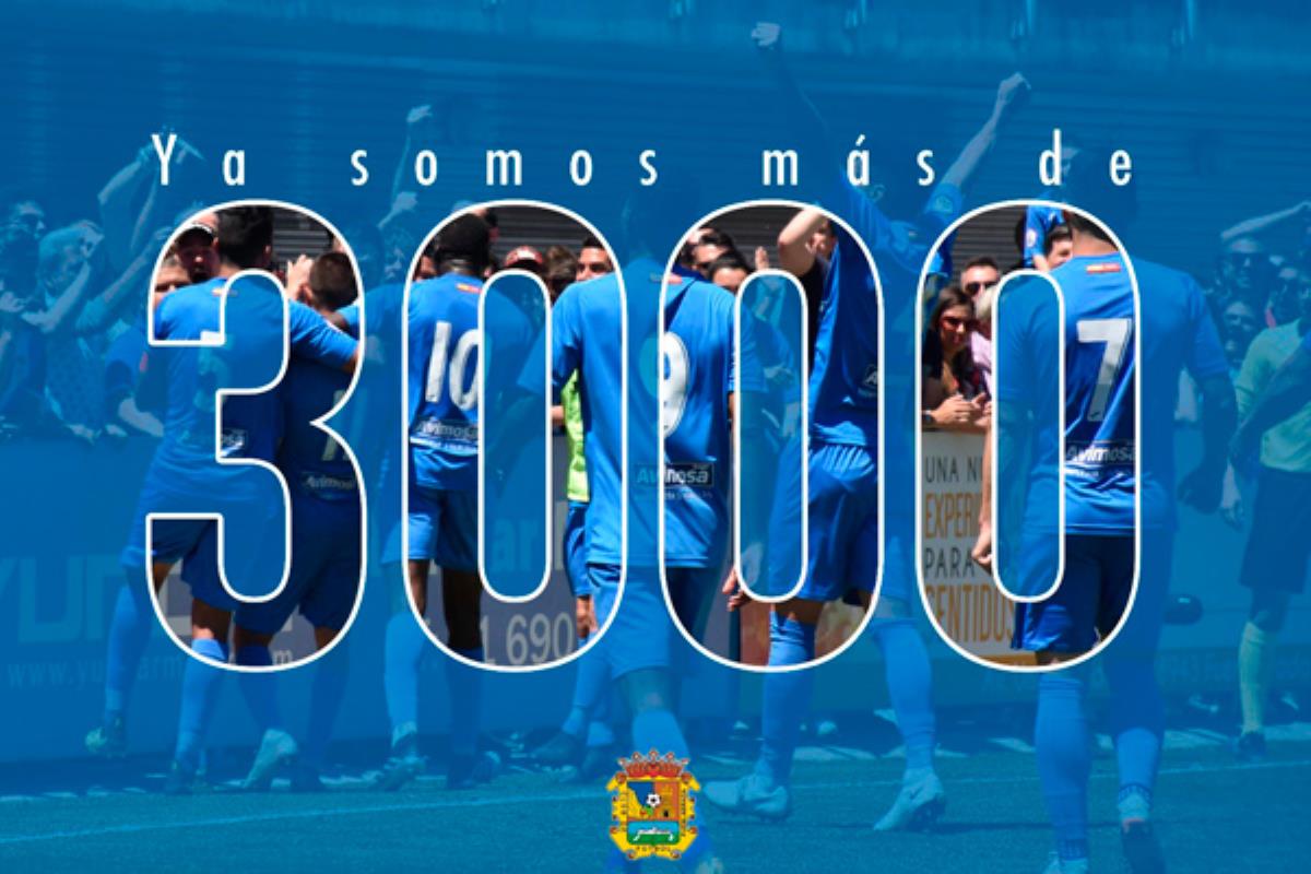 ¿Llegará el equipo de fútbol azulón a su objetivo de 4.000 almas abonadas?