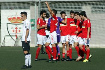 Un gol de córner directo de Dani Navarro y otro de Luis Pareja, le dan la victoria al equipo de Jorge Martín de San Pablo con el portero rojillo Aarón como protagonista