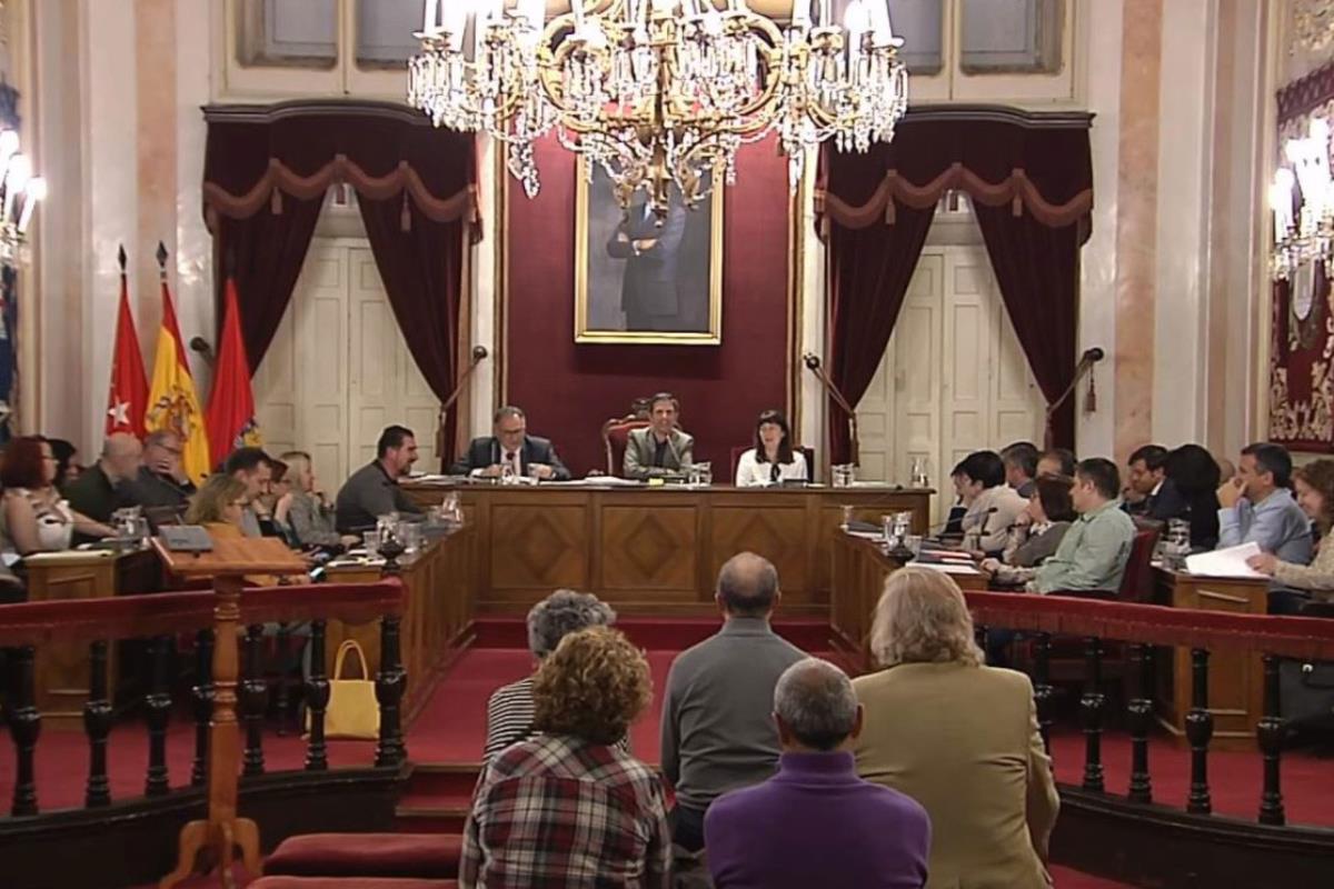El Ayuntamiento de Alcalá eleva en un 70% el servicio de grúa