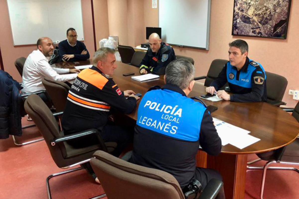 Junto a los cuerpos de seguridad: Policía Local, Bomberos y Protección Civil