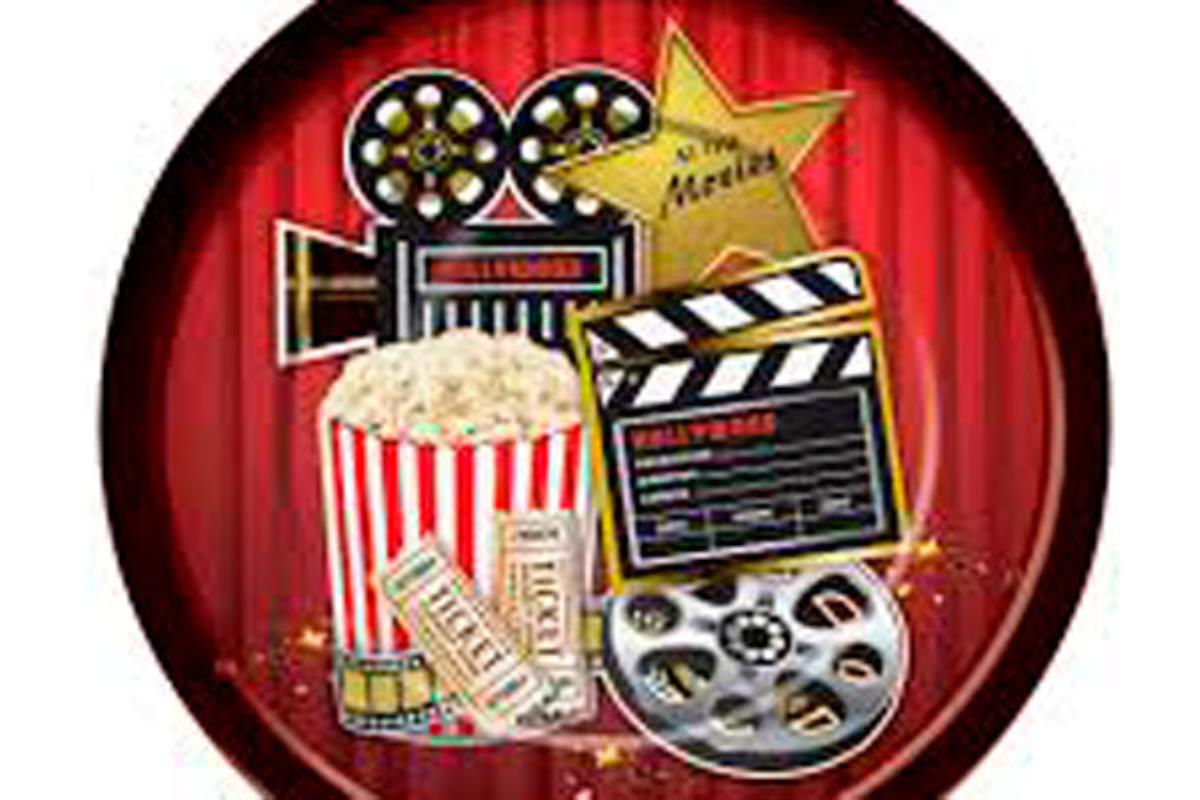 El Cine de Verano, ubicado en la Plaza de Toros del municipio, proyecta algunas de las películas con más éxito del panorama actual de forma gratuita
