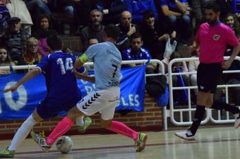 Se impuso como visitante a un correoso A.D. Cáceres Universidad por dos goles a cuatro