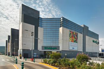 Lee toda la noticia 'El Corte Inglés de Alcalá en venta'