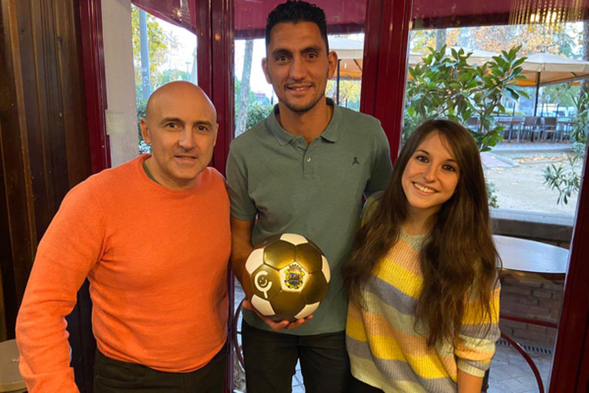La Federación Española de Padres de Niños con Cáncer y el club se han unido en la campaña ‘Márcate un GOLD’