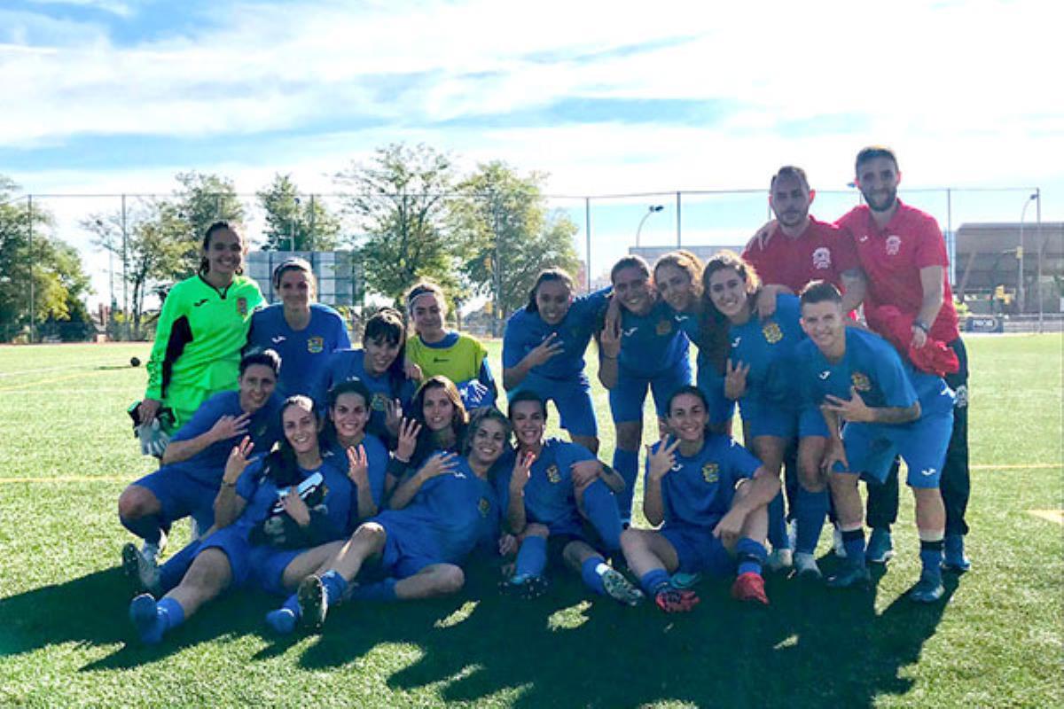 El equipo senior ganó su primer partido de la temporada, y el juvenil se impuso al Racing Calypso en la liga
