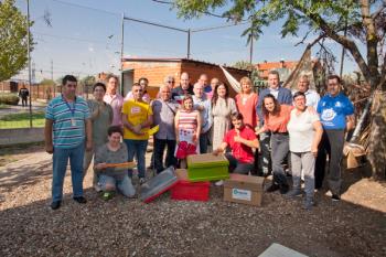 Personas con discapacidad intelectual colaboran en esta actividad municipal