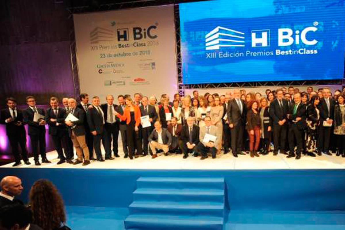 Se reconoce al Hospital de Fuenlabrada como Mejor Especialidad Dermatológica, en la Unidad de Dolor y en Oncología