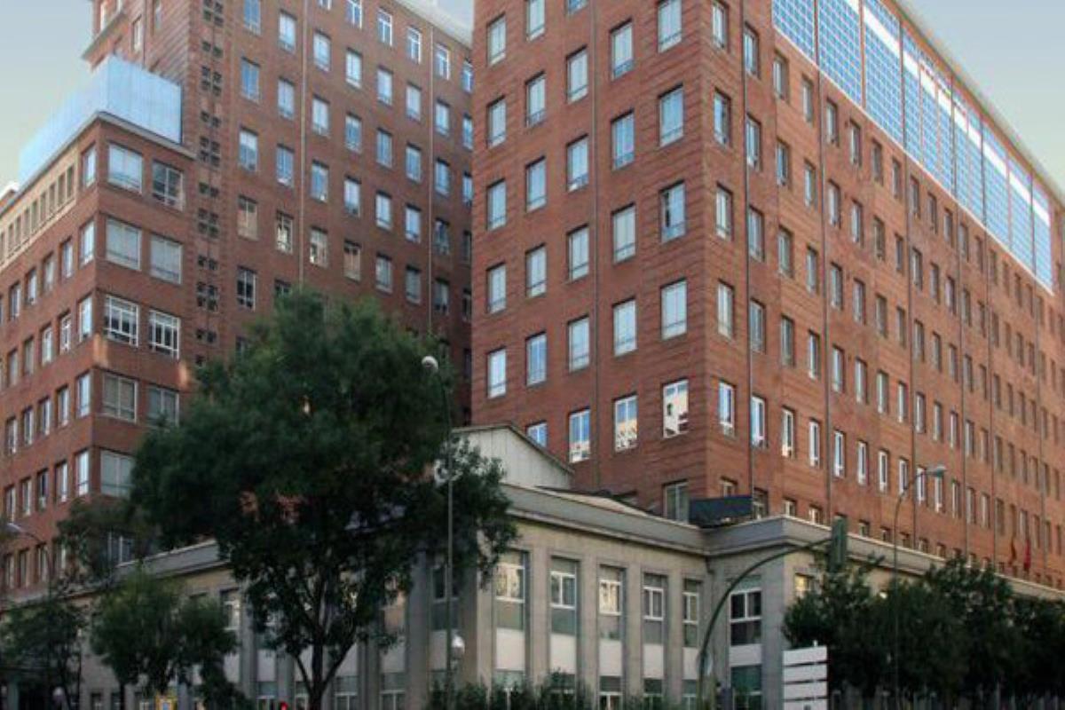 CCOO acusa al hospital de no comunicar a sus trabajadores la existencia del brote 
