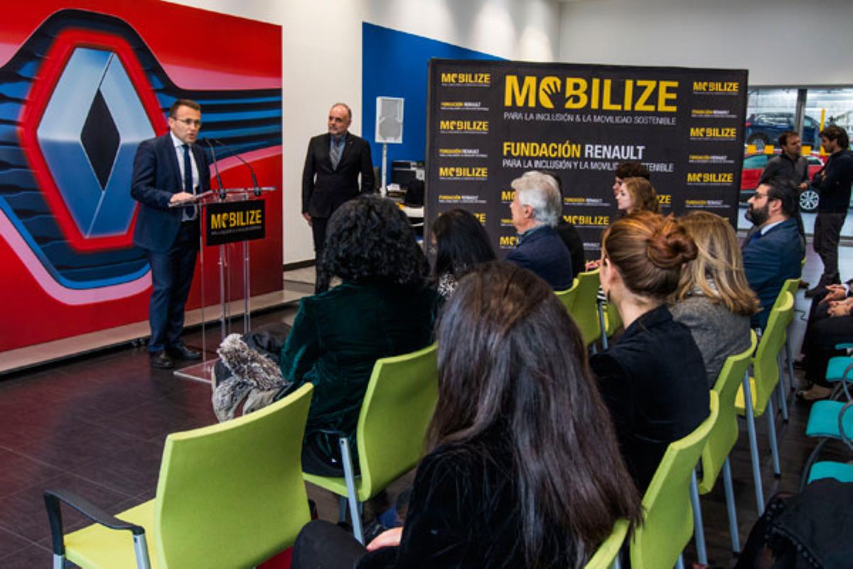 Renault, impulsor del certamen 'Your ideas, your initiative', ha premiado al centro educativo