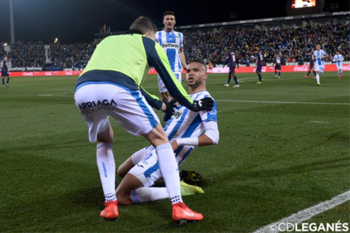 ‘Pañolada’ e igualada tras ir perdiendo por dos goles ante el Eibar