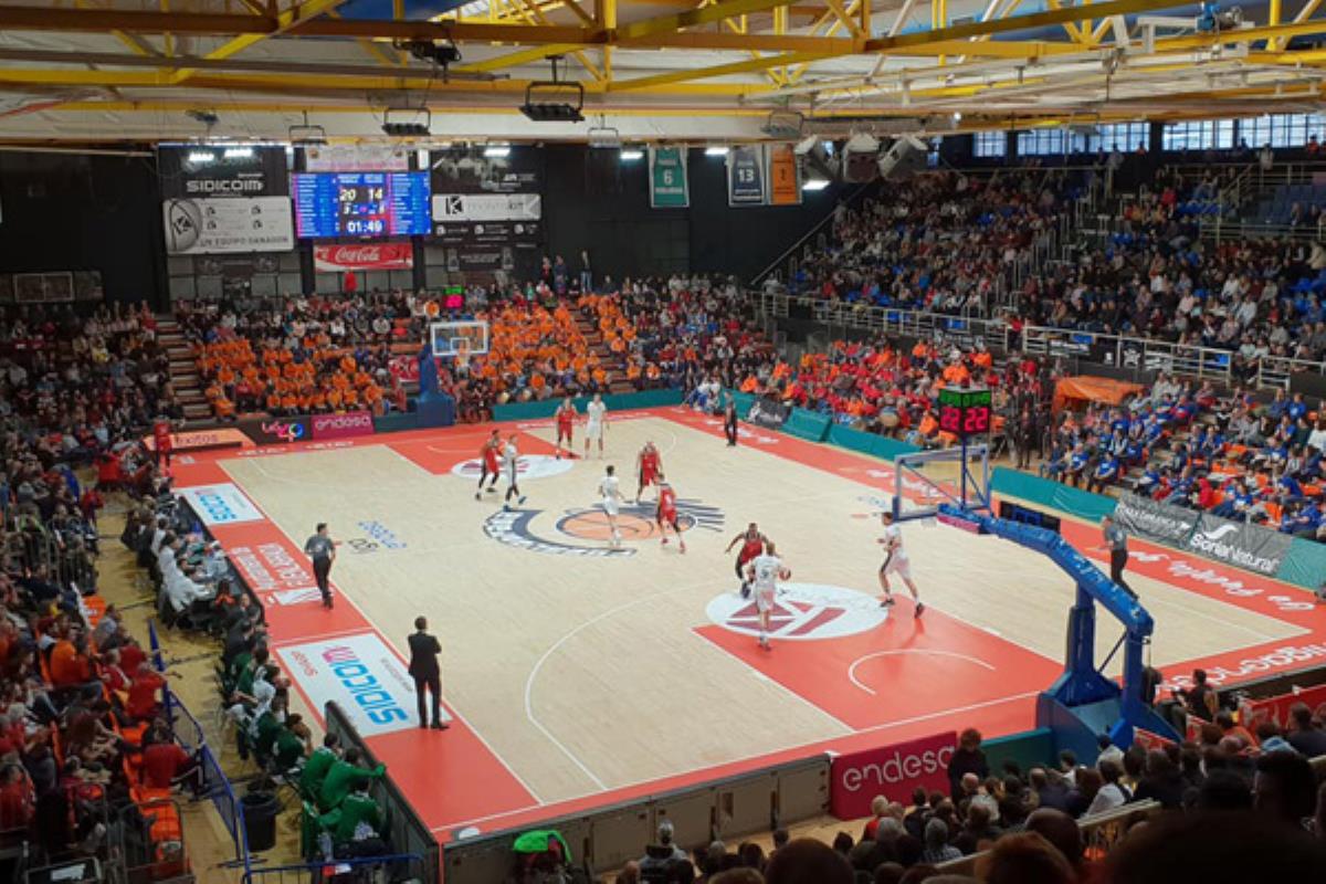 La Escuela Municipal de Baloncesto de Moraleja de Enmedio acudió al encuentro contra el Unicaja de Málaga