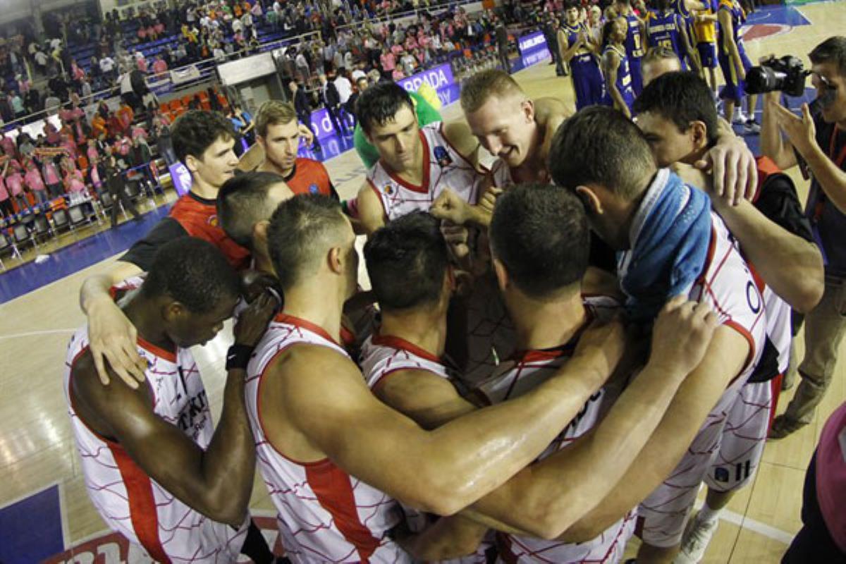 Los chicos de Jota Cuspinera vencieron al Khimki 89-85 en la segunda jornada de la EuroCup