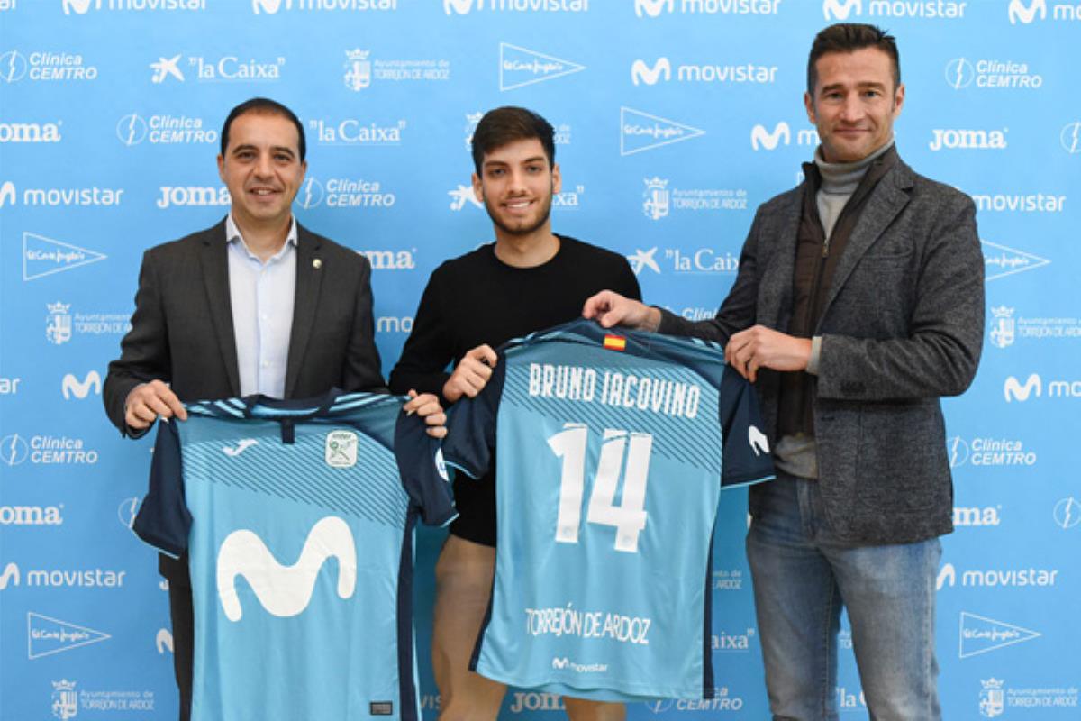 Ficha a Bruno Iacovino y se desprende de Solano y de Marcel