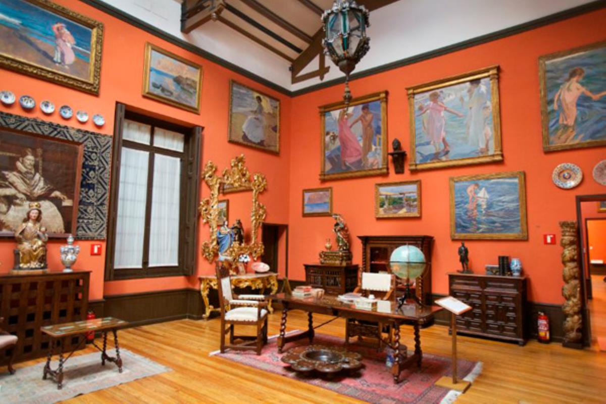 Cada jueves de este mes, el horario se amplía para realizar visitas nocturnas