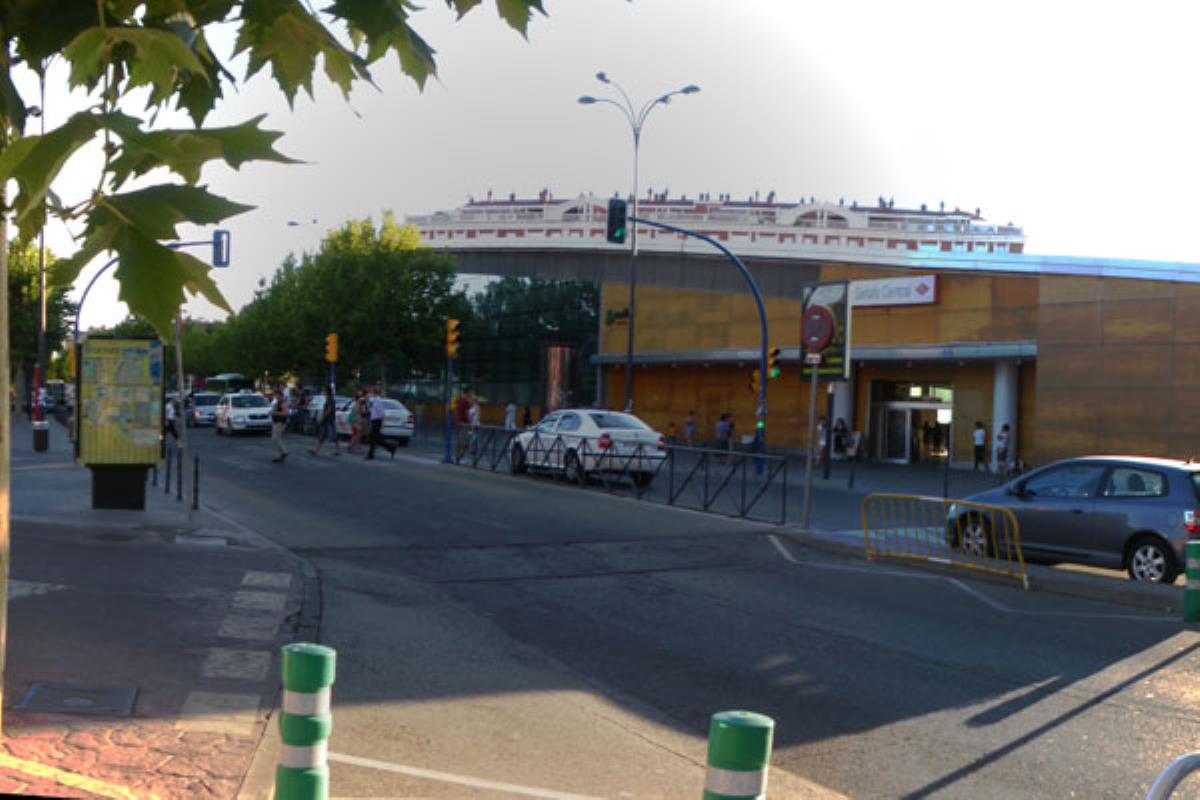 Los Presupuestos Generales del Estado eliminan las partidas para reformar las cinco estaciones del municipio