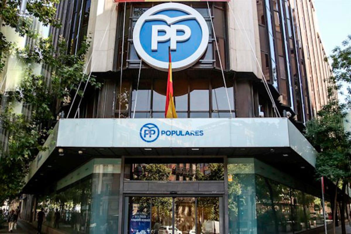 La formación señala que el Gobierno de Díaz Ayuso ha recibido hasta a 172 alcaldes, incluidos los socialistas