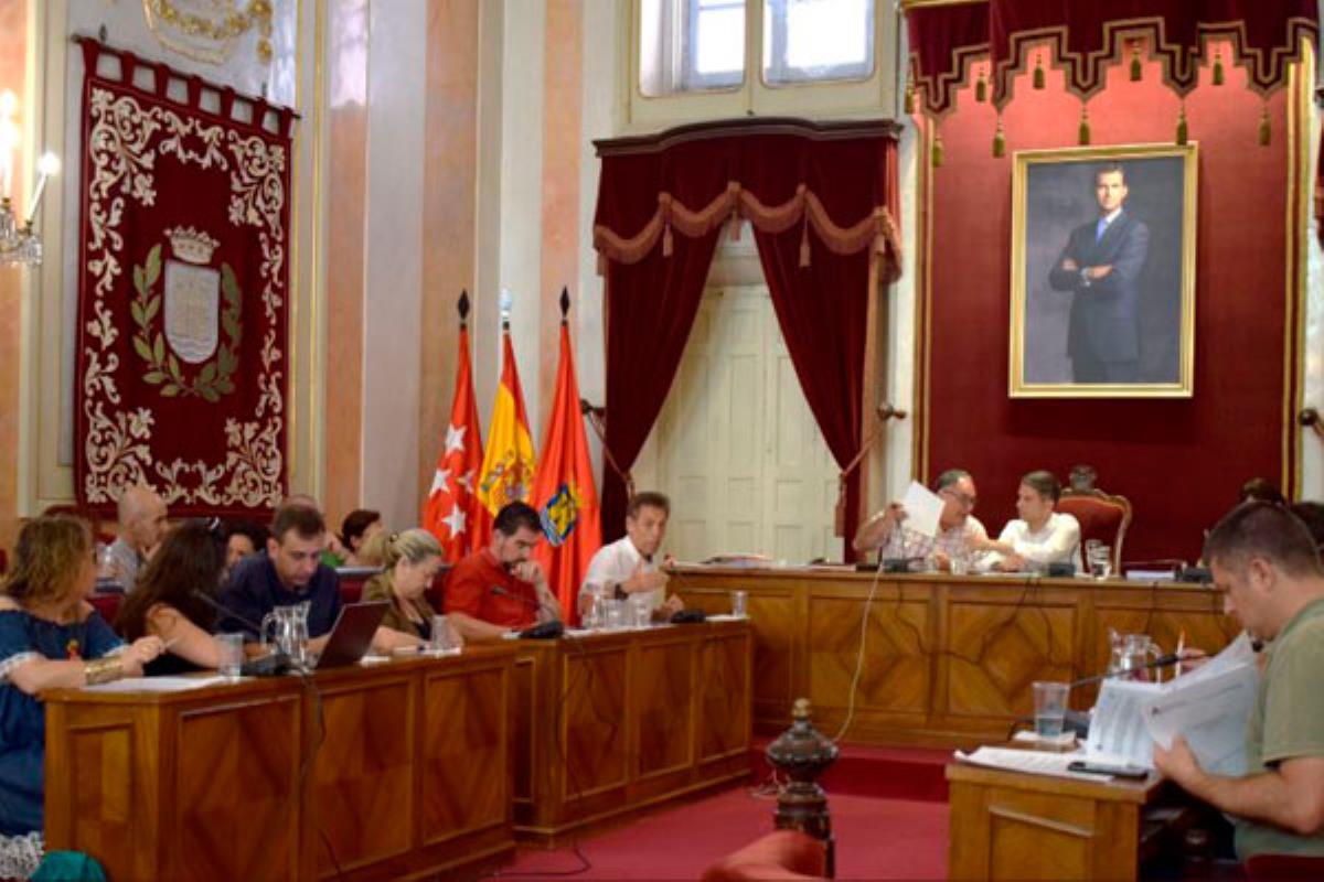 Los populares han presentado en el Pleno la moción ante “la opacidad del Ayuntamiento”