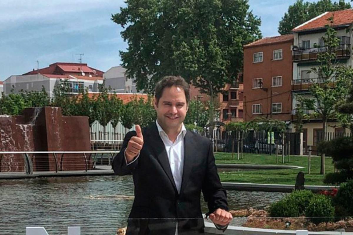 El PP ha conseguido más de la mitad del total de los votos y 19 escaños, mientras que PSOE ha conseguido 6 y Podemos 2