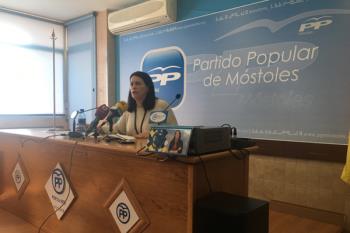 El portavoz del PP de Móstoles ha explicado su presencia en dependencias policiales