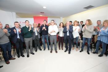El ex lehendakari oficializa su candidatura con el apoyo de la división socialista madrileña