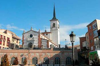 El PSOE, que llevó la propuesta a la sesión, critica que, nueve años después, aún no se han ejecutado las obras
