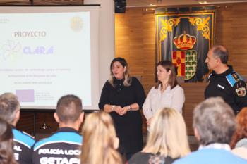 La Policía local ha presentado a los colectivos vulnerables de la ciudad este proyecto