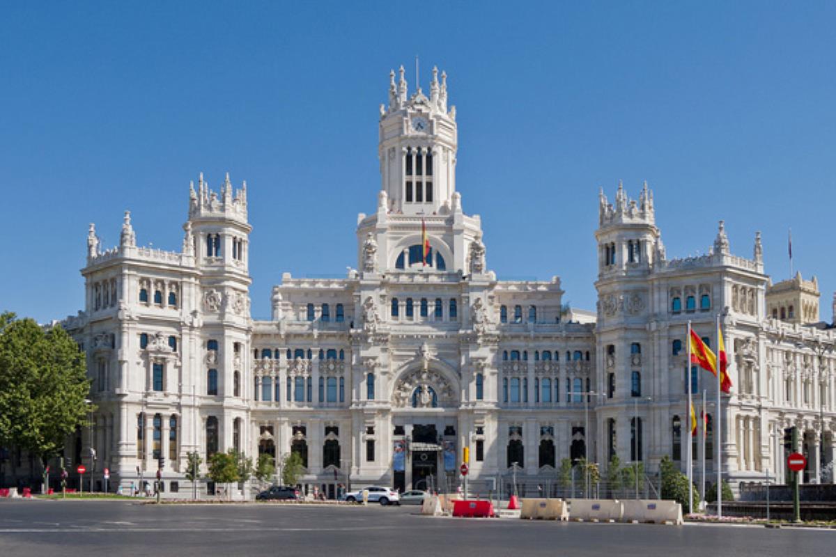 Los miembros se reúnen anualmente en dos sesiones plenarias