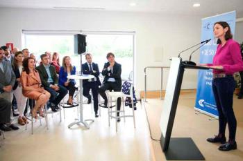 La actual Ministra de Industria, Reyes Maroto, se ha comprometido con los empresarios de la ciudad a su construcción