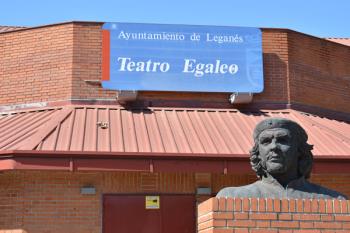Como cada jueves, cuando llega el verano, el Teatro Egaleo de Leganés abre sus puertas para ofrecer una nueva película 