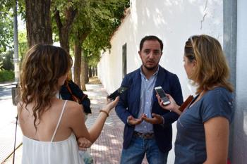 El portavoz del PP, Sergio López, y el vicesecretario de política local, Antonio González Terol, han comparecido esta mañana ante los medios de comunicación
