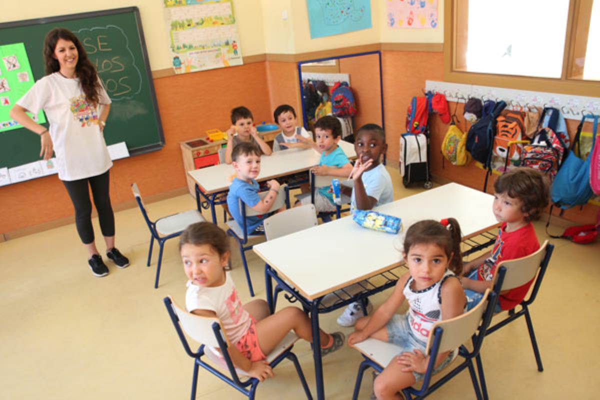 Fuenlicolonia ayuda a los padres que trabajan en Semana Santa a tener un lugar en el que dejar a sus hijos