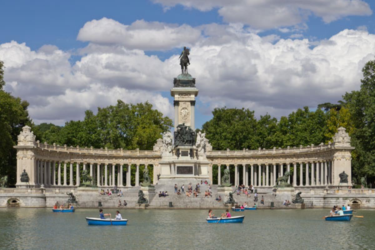 El parque estrena 33 nuevas embarcaciones, dos de ellas adaptadas