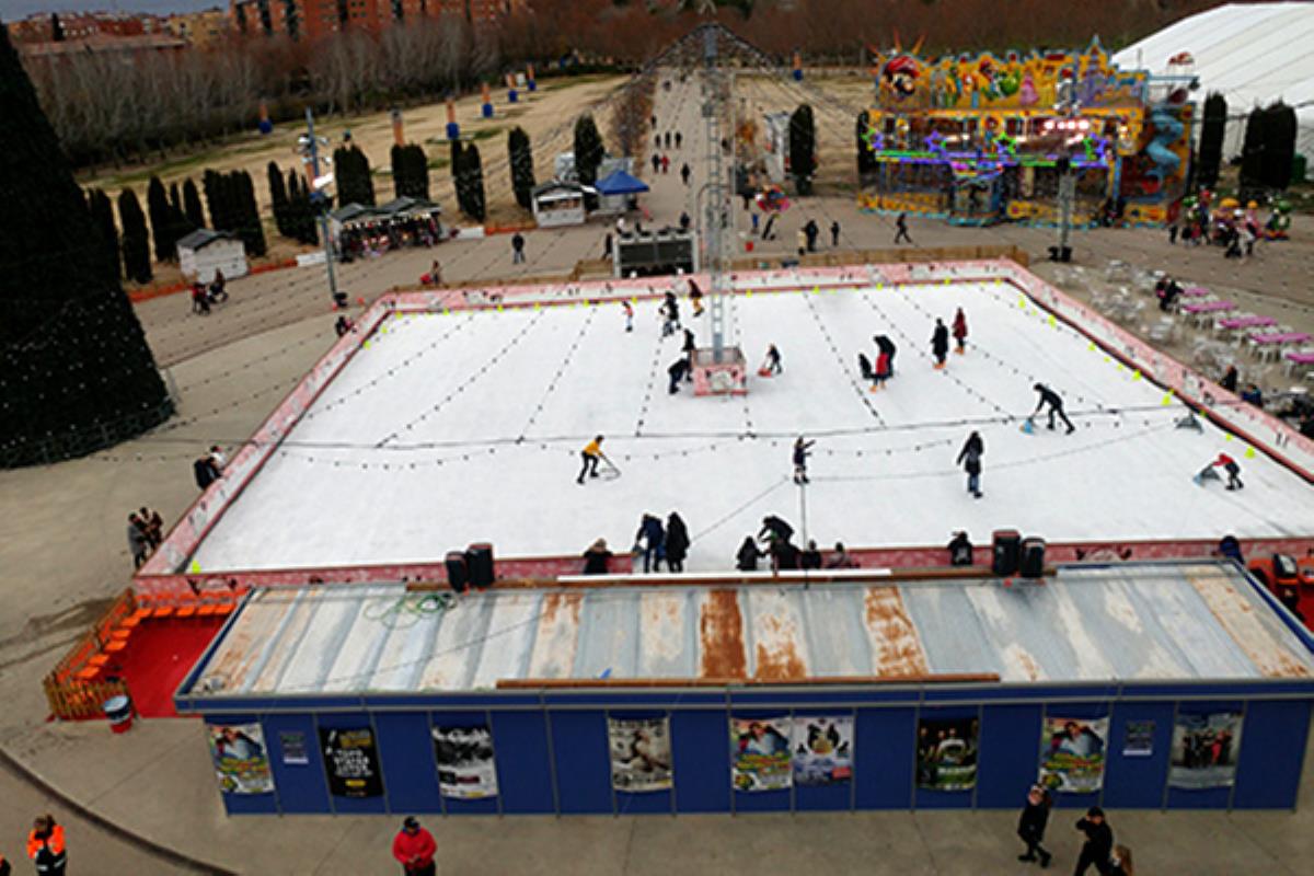 Los vecinos se quejan de la falta de calidad y los feriantes de la falta de afluencia de público